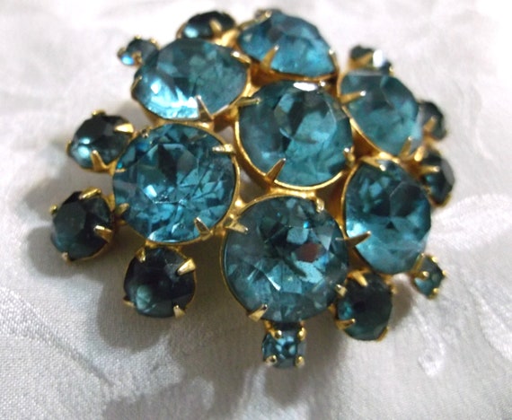 Vintage  Blue Rhinestone  Gold Tone Brooch Pin 2” - image 3