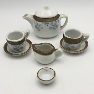 Vintage Miniature Blue & White Ceramic Tea Set: Dollhouse Collector&#39;s Item