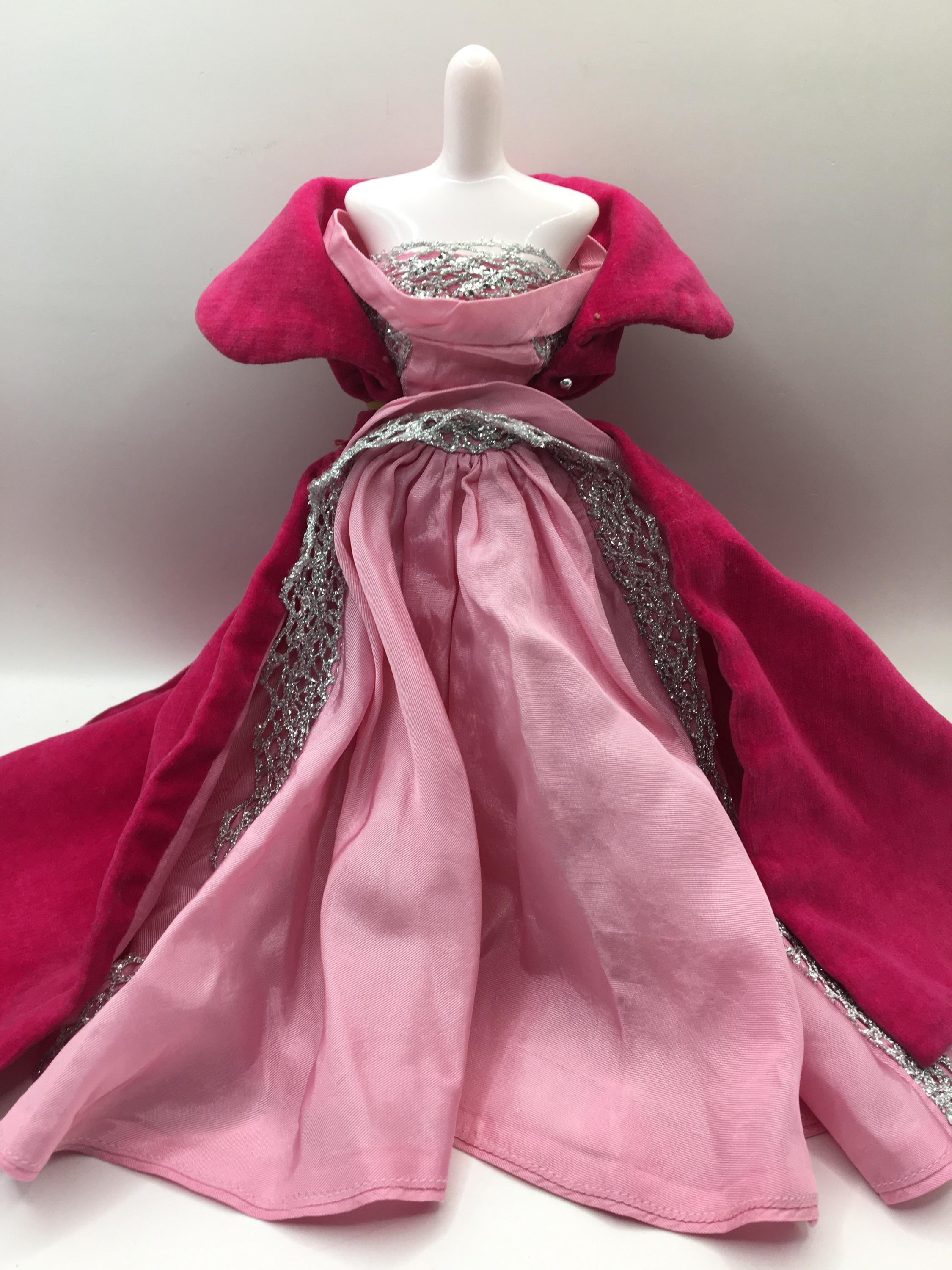 Vintage Barbie 1960s Sophisticated Lady Gown & Cape: Mattel (NO