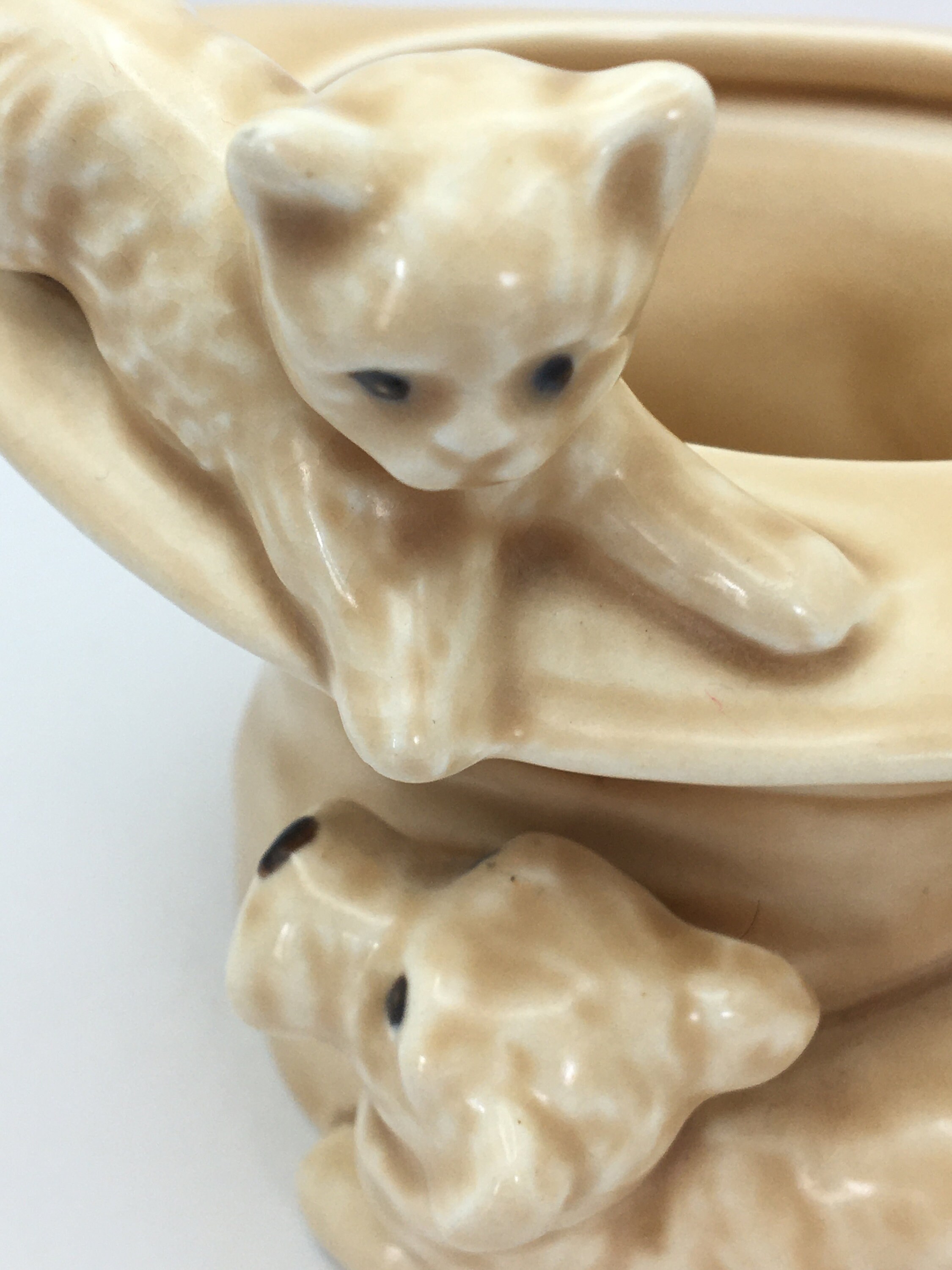 イギリス アンティーク シルバックSYLVAC No.2024 犬の花器 イギリス