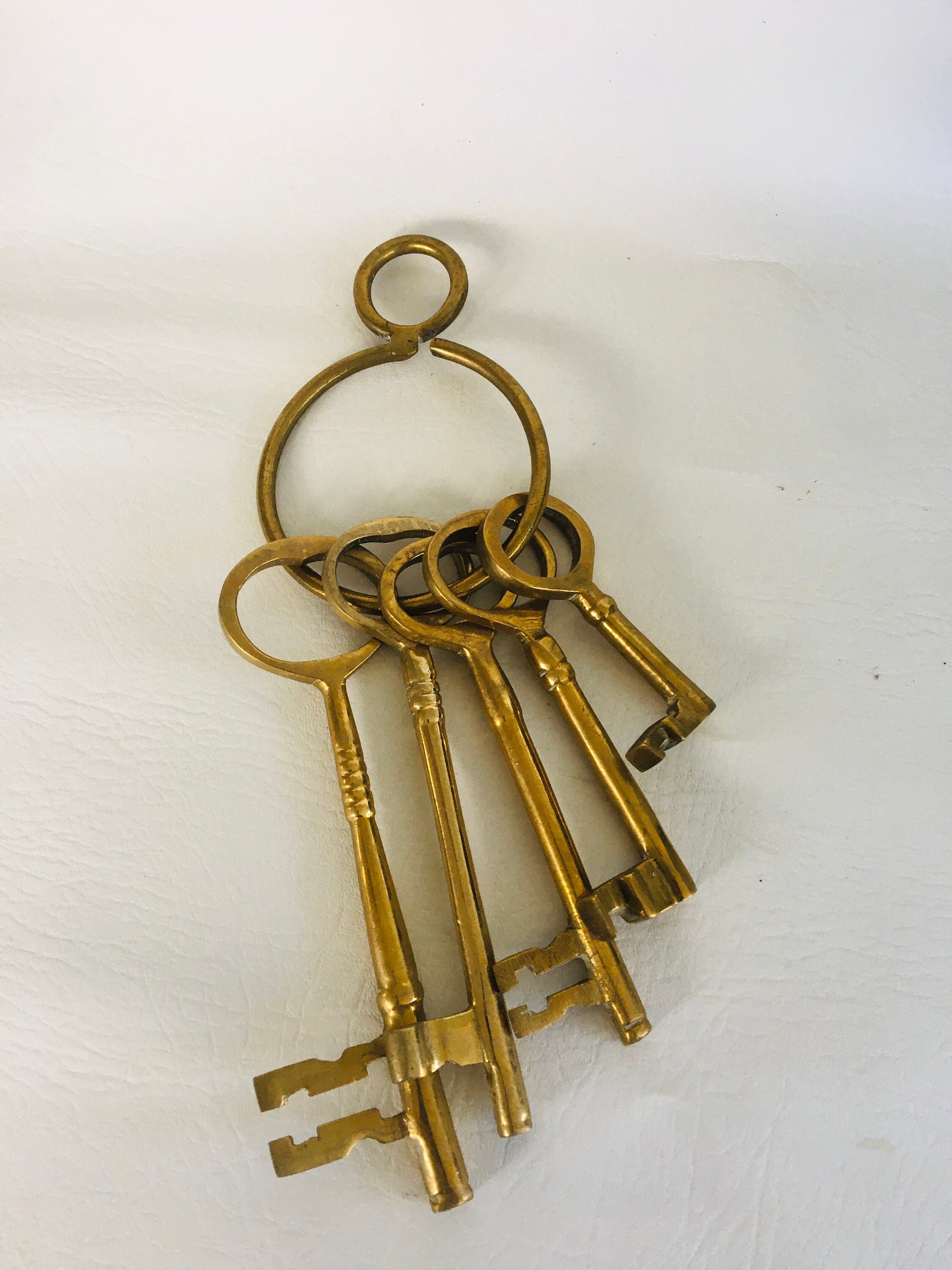 Seven Vintage Keys Vintage Skeleton Key Rusty Keys Old Key Steam Punk Keys  Goth Accessories Art Project Keys From 1960s 