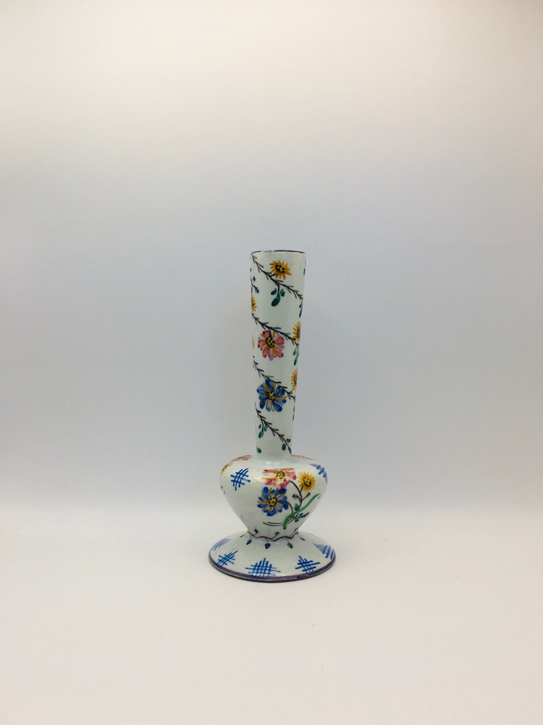 Art Floral Trading Artura Short Porcelain Bud Vase main image 1