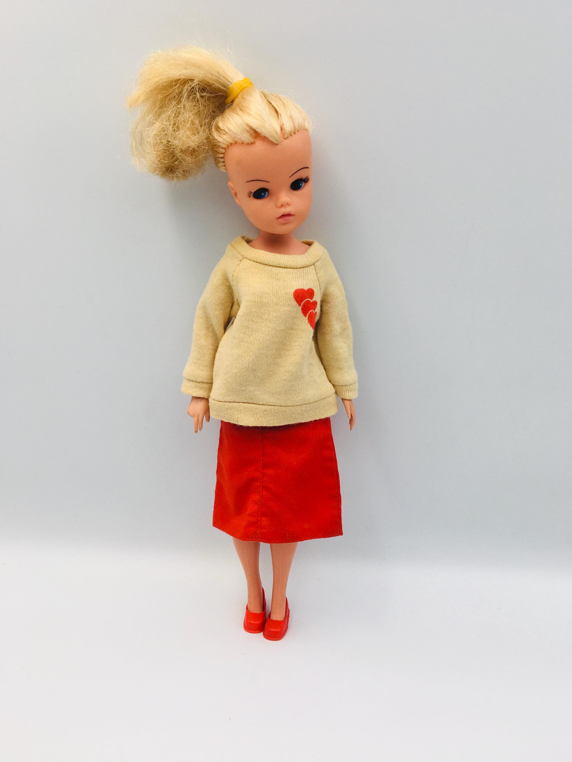 1st 1963 Pedigree England Poupée Sindy  Winter Holiday Ice Skater