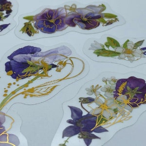 15/30 Transparent Lila Gold Folierte Blumen Pack, Klare Hintergrund Blume, Lila Blume, Lila Wildblume mit Gold Futter, Journal Aufkleber