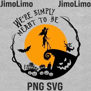 Könnte beinhalten: Schwarz-oranges Halloween-Design mit dem Text "WE'RE SIMPLY MEANT TO BE". Das Design zeigt Silhouetten eines Paares, einer Fledermaus und Kürbissen vor einem orangefarbenen Mond. Ein unheimlicher, wirbelnder Hügel und ein Zaun sind ebenfalls enthalten.