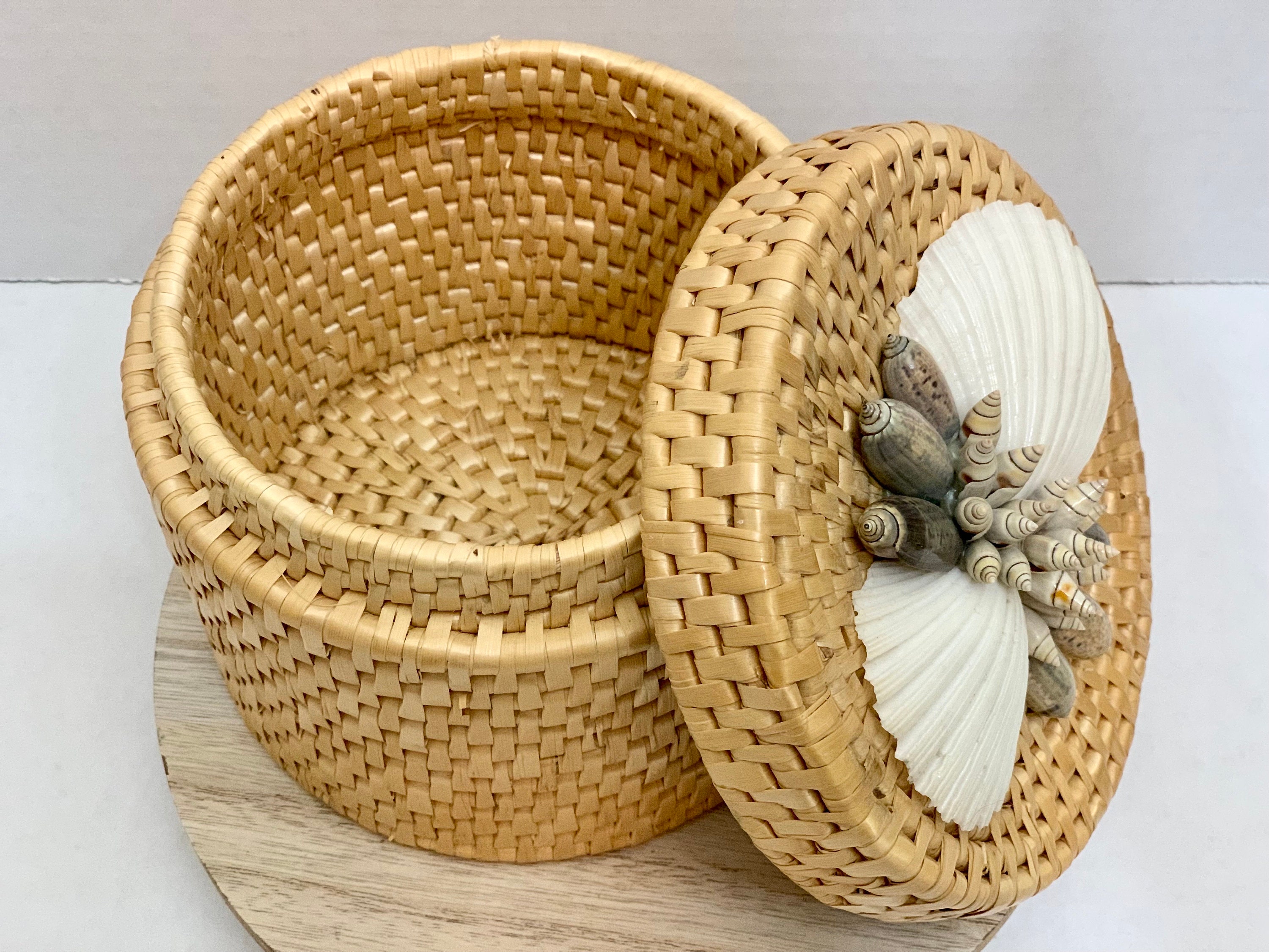Seashell Baskets -  Canada