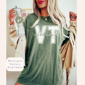 Distressed Comfort Colors Vermont Shirt, Oversize Trendy Vermont TShirt, Varsity Aesthetic Vermont Gift, Oversized Vintage Vermont State Tee