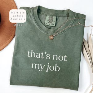 Comfort Colors Funny Teacher Shirt, Minimalist Teacher TShirt, Back to School Shirt, Sarcastic Teacher Gift, Teacher Appreciation T-Shirt