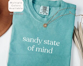 Comfort Colors Beach Shirt, Minimalist Hello Summer Tee, Cute Coastal T-Shirt for Women, Ocean Vibes, Vacation Gift, Beach Club Beach Lover
