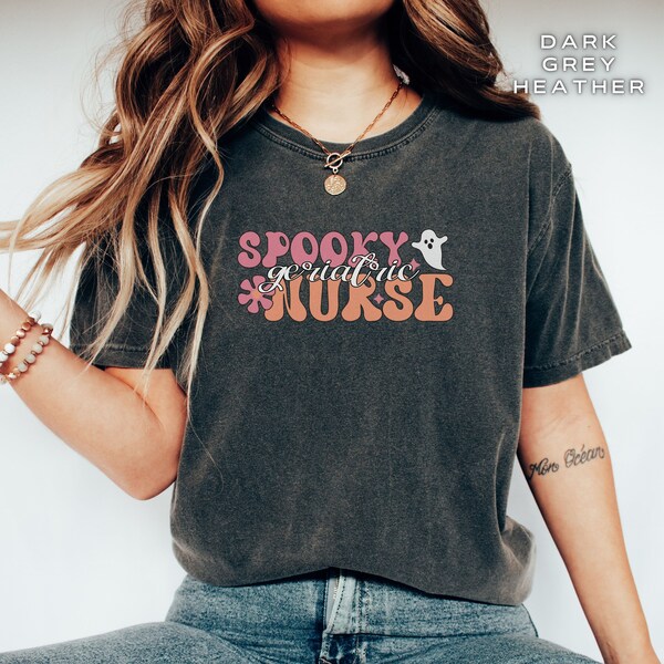 Retro Geriatric Nurse Halloween Shirt, Spooky Halloween Nursing T-Shirt, Spooky Season Gift for Nurse, Shirt for Senior Care RN Nursing Home