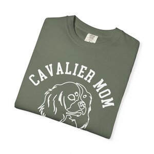 Chemise maman cavalier couleurs confort, chemise épagneul Cavalier King Charles, t-shirt amateur de cavaliers, col rond cadeau cavalier, t-shirt maman chien rigolo image 19