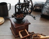 Manual Coffee Grinder Antique Cast Iron Hand Crank Coffee Mill With Grind Settings Catch Drawer