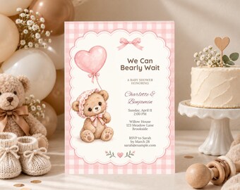 Invitación para baby shower con osito de peluche rosa estilo chibi, temática rosa, plantilla editable de Canva, 5x7
