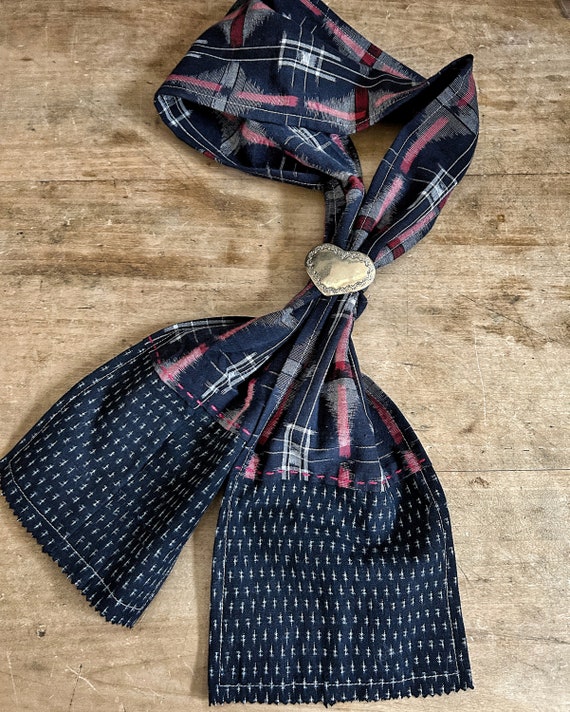 Scarf of vintage Japanese cotton indigo fabric with Mexican alpaca heart-shaped concho slide