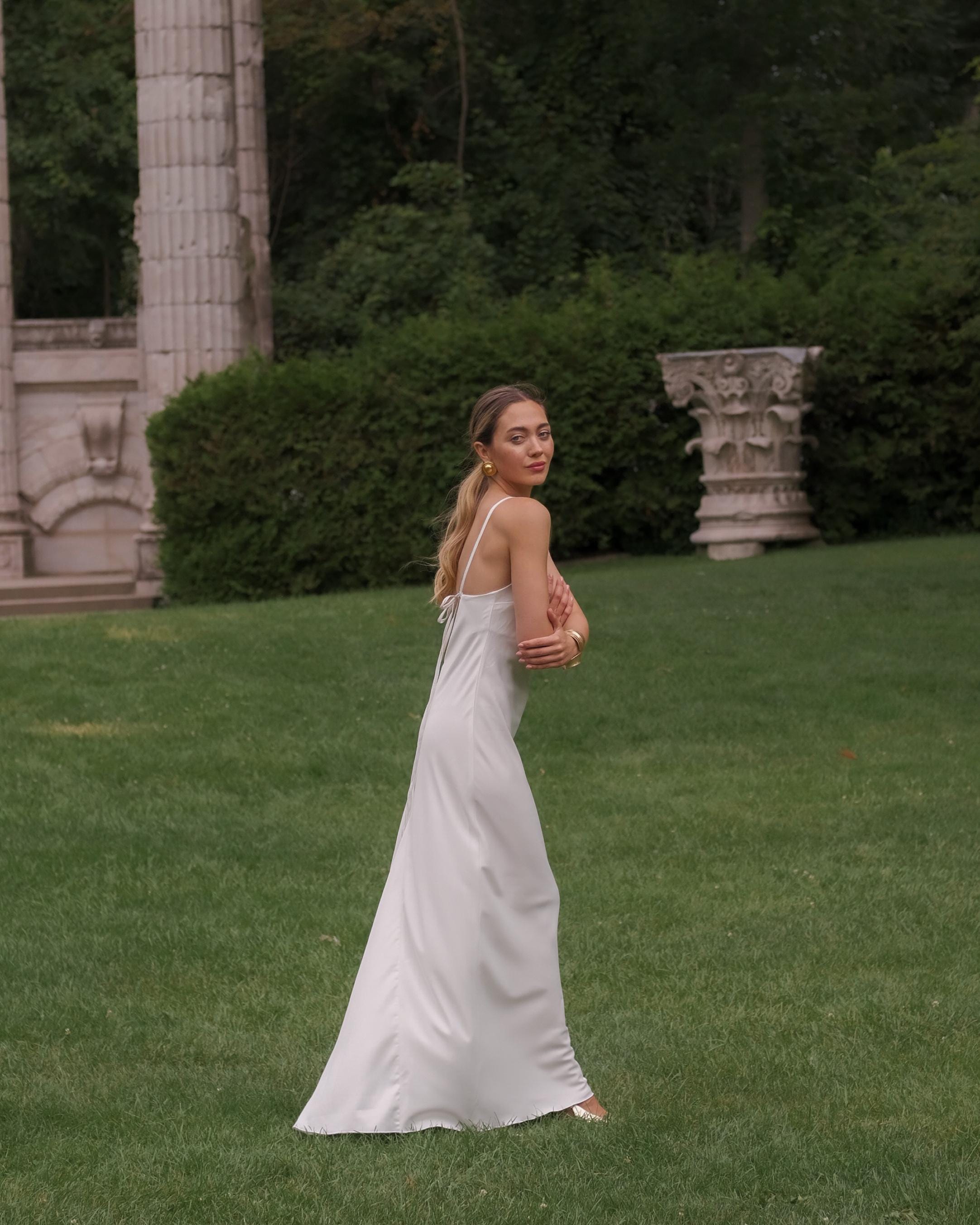 mulberry silk wedding dress Ivory Mulberry Silk Wedding Dress: Backless Bridal Gown