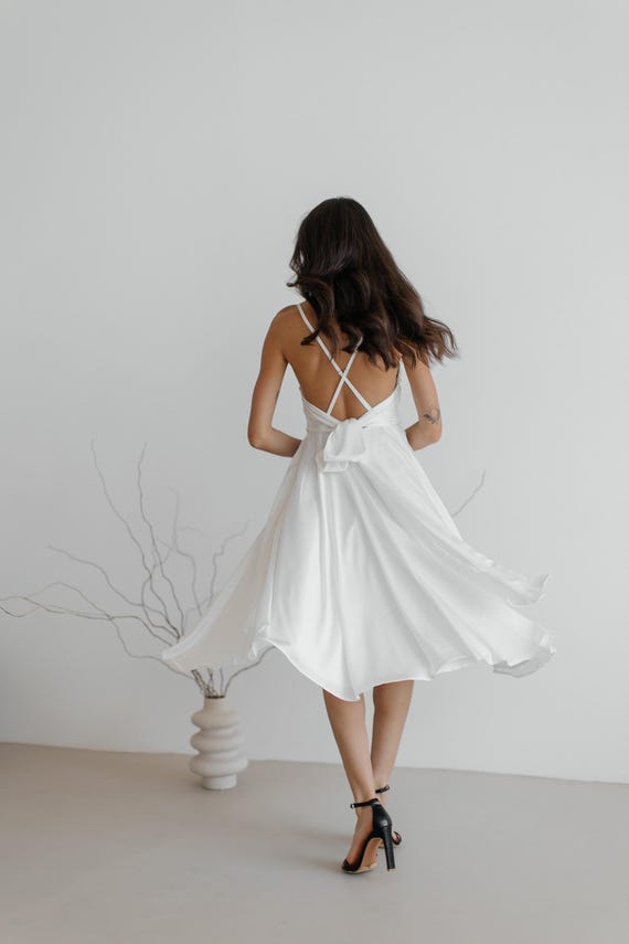 White Silk Open Back Dress: Strappy Satin Circle Skirt - Etsy Denmark