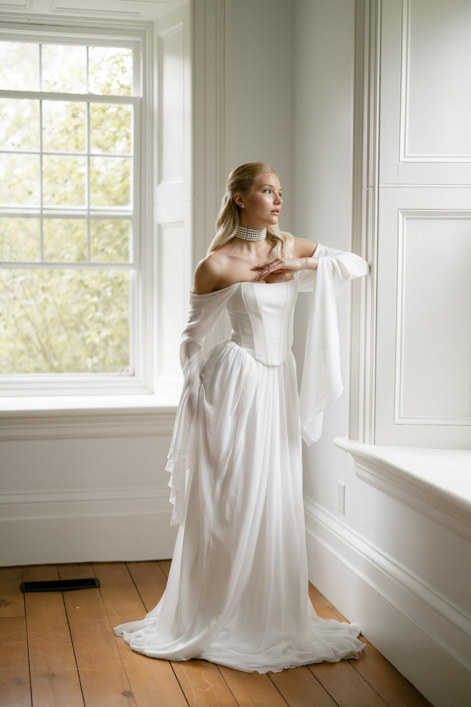 Romantic Style Wedding Gown ALBA. Ivory Corset and Chiffon Maxi Skirt Romantic Style Wedding Gown ALBA. Ivory Corset and Chiffon Maxi Skirt