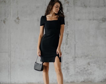 Schwarzes Mini-Denim-Kleid.Square Neck Custom Dress. Minimalistisches Kleid für besondere Anlässe. Date Kleid Büro Kleid