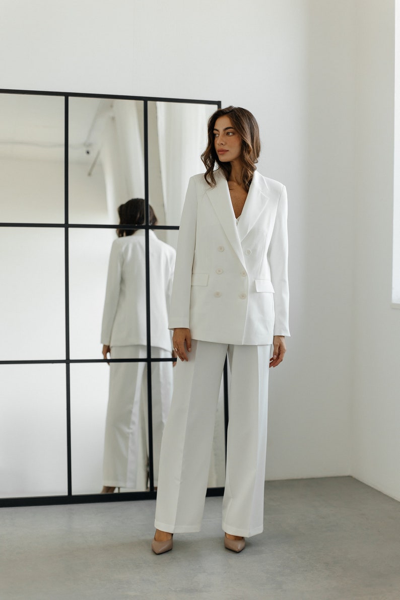 Stunning wedding pantsuit. White bridal women's three piece suit. 3 piece pantsuit. Jacket vest and palazzo trousers matching set. image 6