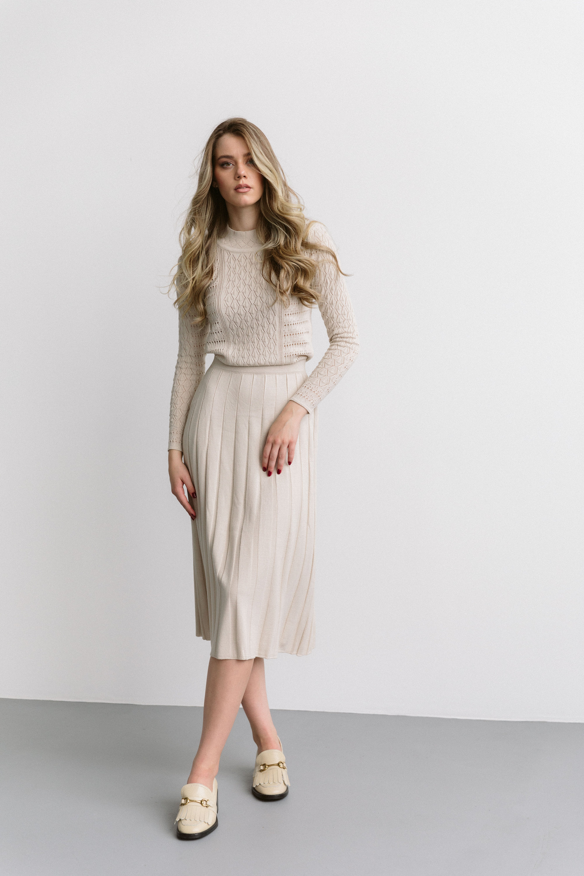 cream dresses for weddings Natural Calico Wedding Dress| Wedding Gowns XS / Cream / Satin Variant:Ivory size 6 I often dye fabrics filer:pattern:print Antique French Dresser in
