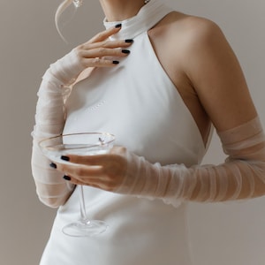 Pleated Tulle Bridal Gloves: Fingerless Chiffon Wedding Sleeves