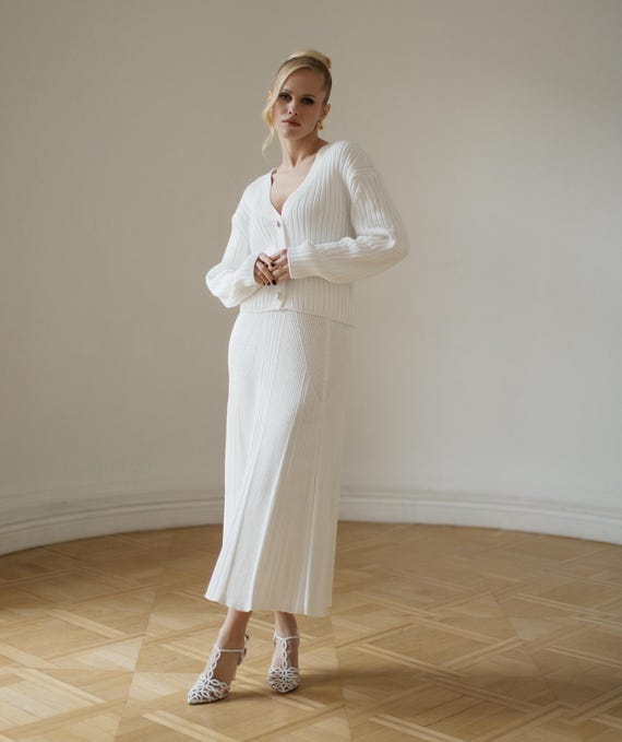 White Knitted Skirt Suit: Cotton Blend V-Neck Sweater & Pleated Maxi Skirt