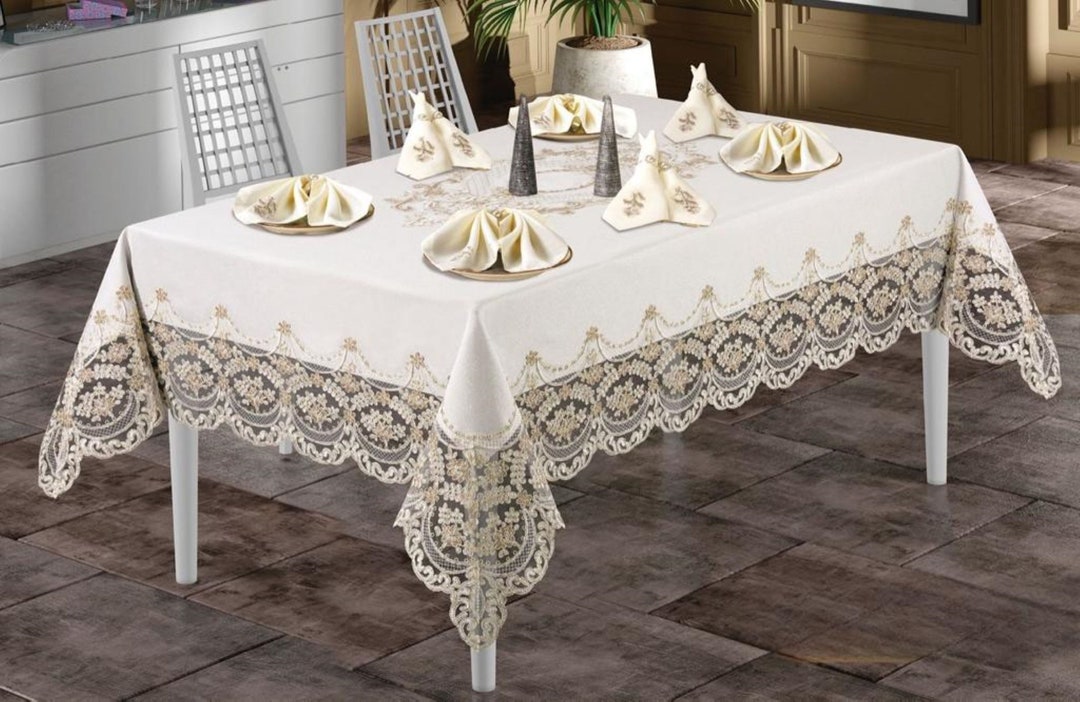 Modern Luxury Table Linen Guipure Lace Table Setting Floral Embroidered Napkin Set Formal Dining