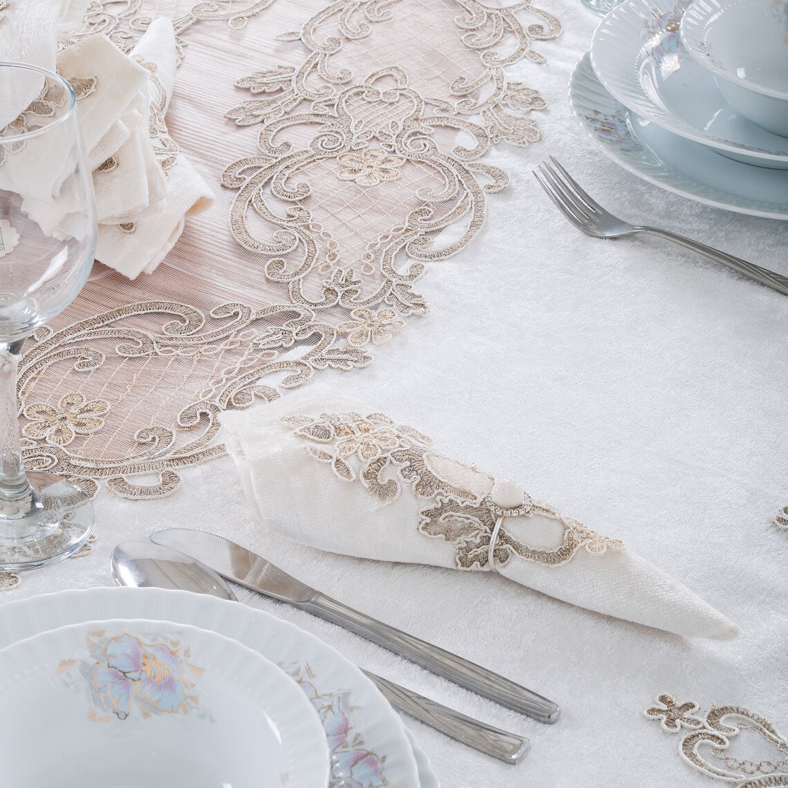 Elegant Embroidered Lace Tablecloth Serviette Tablecloth French Style