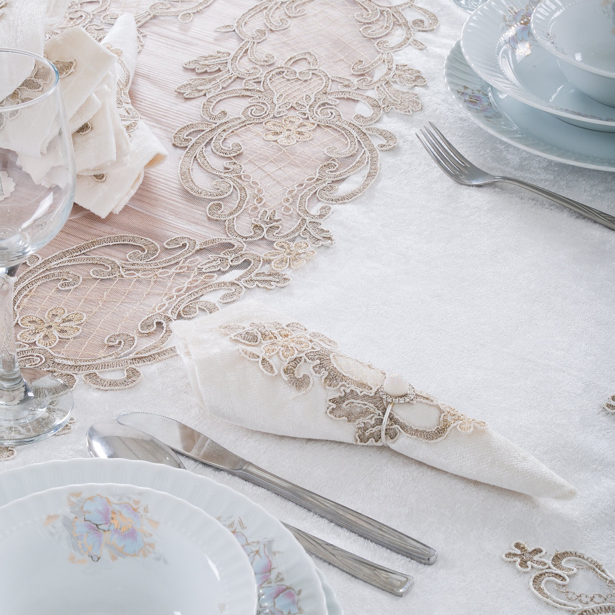 Elegant Embroidered Lace Tablecloth Serviette Tablecloth French Style