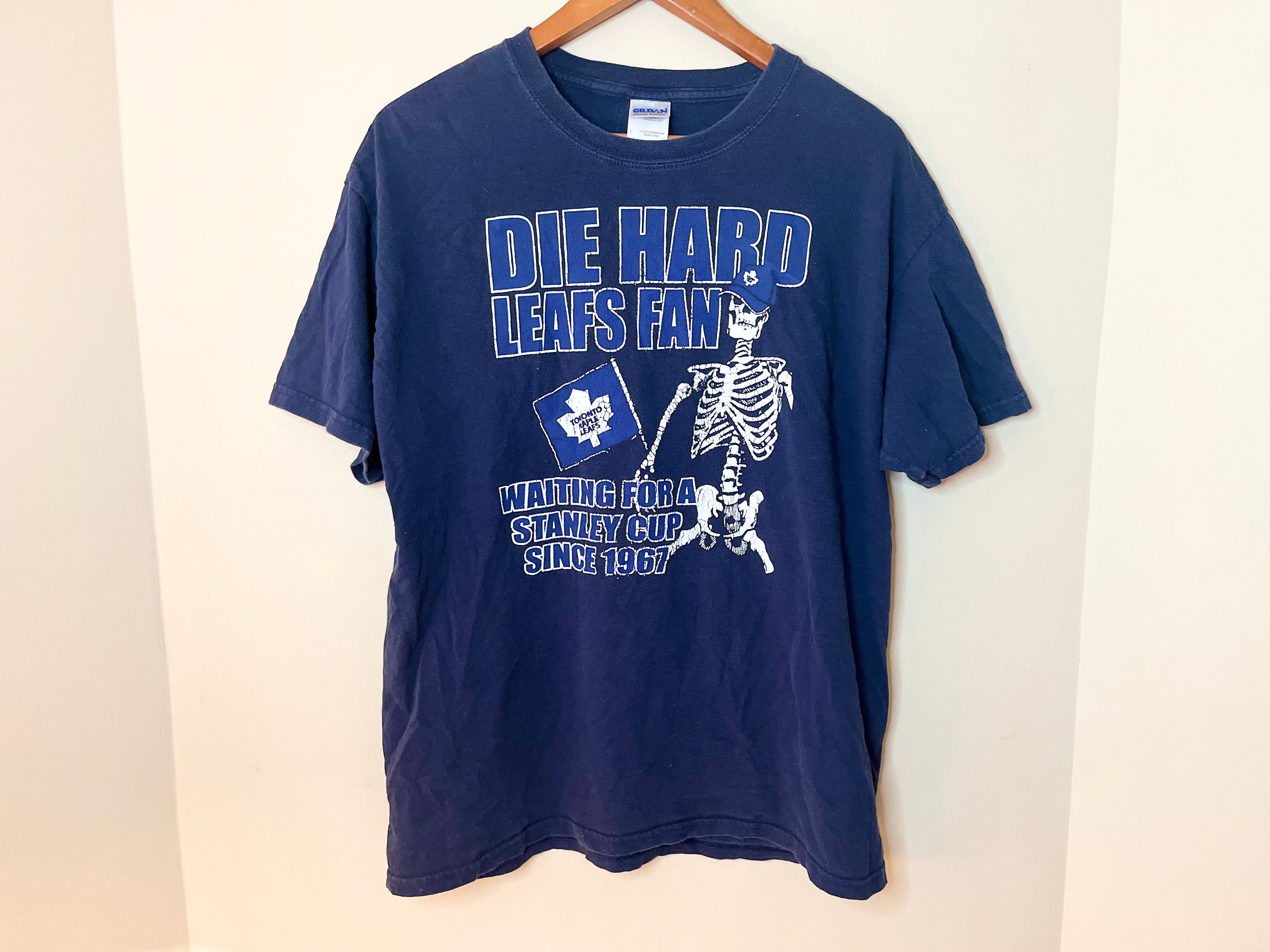 Hockey Fan Toronto Maple Leafs Vintage Disney Shirt - Teeholly