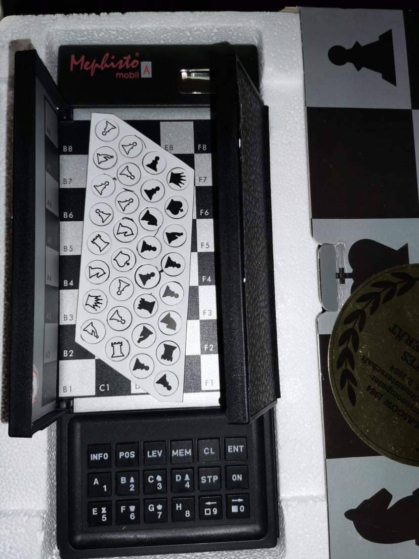 Saitek Model 118B Calculator Chess (1992) Electronic Travel Chess Computer