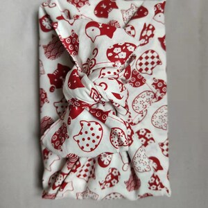 Furoshiki coton imprimé motif traditionnel japonais, papier cadeau. Emballage japonais red cats