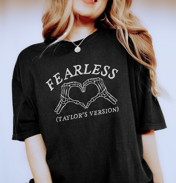 Fearless Taylor's Version Skeleton Heart Hands Halloween Shirt, Crewneck  Tshirt Taylor Swift Cute Spooky Graphic Tee Swiftie Gift for Fall 