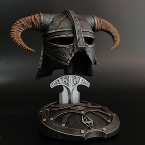 Skyrim Iron Helmet | Dovahkiin Helmet | The Elder Scrolls Helmet | Skyrim Statue | Skyrim 3d Statue