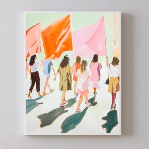 Puede incluir: Una pintura de un grupo de mujeres caminando en fila, sosteniendo banderas rosas y naranjas. Las mujeres visten ropa colorida y caminan sobre un fondo blanco.