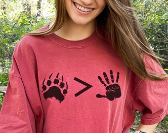 Comfort Colors Jugend-T-Shirt, I Choose The Bear, feministisches Shirt für Mädchen, Frauenrechte, die wir rot tragen, Bär gegen Mann, beliebtes trendiges Internet-Meme