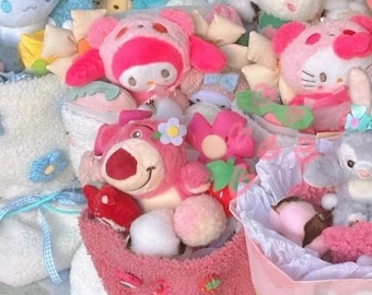 Ramo de peluches kawaii: personajes esponjosos hechos a mano, un regalo duradero.