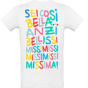 Hermosa, realmente muy hermosa, camiseta de cantante de concierto de música italiana ALFA Blanco