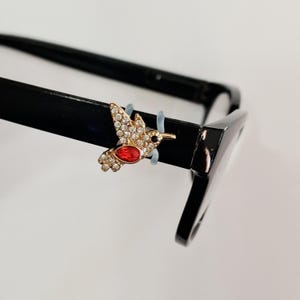 Rubinröd strass och guldfärgad kolibri metall emalj EyeDeco l Berlock för glasögon l Smycken för glasögon
