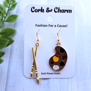 Paintbrush & Palette Gold Earrings l Gift for Artists l Gift for Painters l Gift for Crafters l Kawaii l Novelty Earrings l Gold Earrings