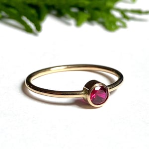14K Solitaire Ruby Ring Size 6.75 — Estate 585 Solid Gold Ring With 4 mm Ruby — 14 Karat Red Gem Stacking Ring