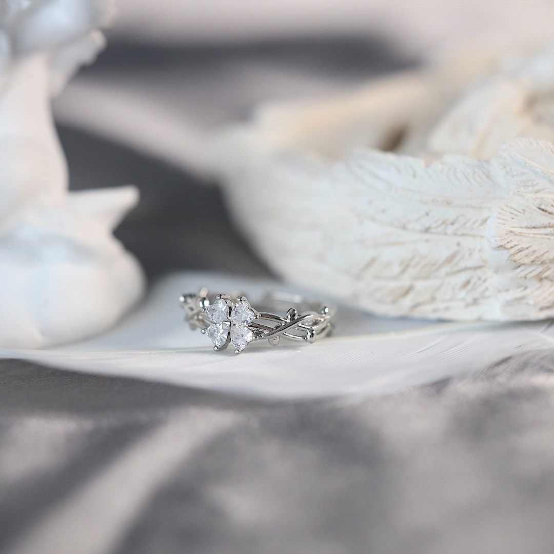 Clove Band Ring, Good Luck Ring,silver Flower Ring, Small Floral Ring