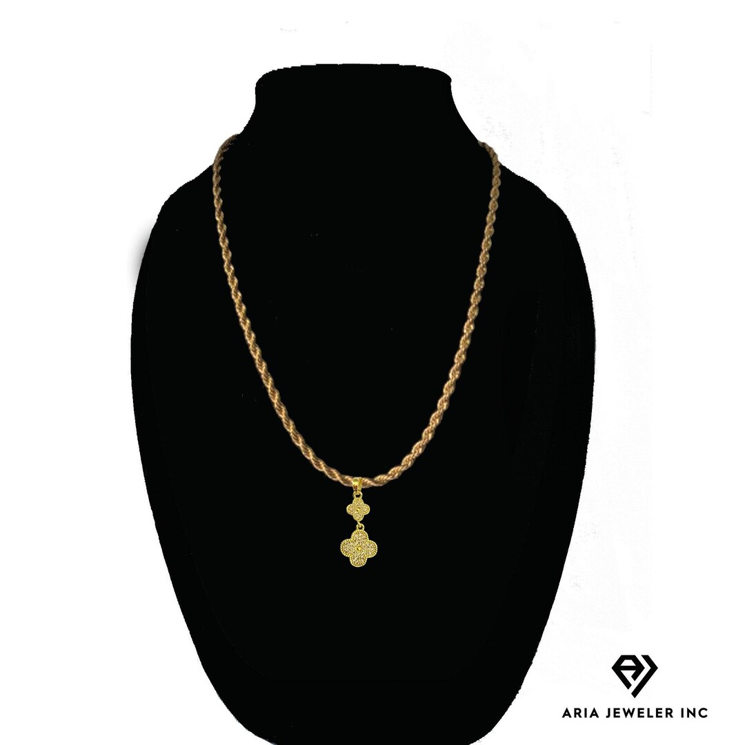 Chain With Golden Queen Pendant - Etsy
