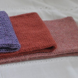 Loop-Schal aus Alpaka und Schurwolle, selbstgestrickt, passend zu meinen Stirnbändern. Schick und warm in deiner Lieblingsfarbe Bild 9