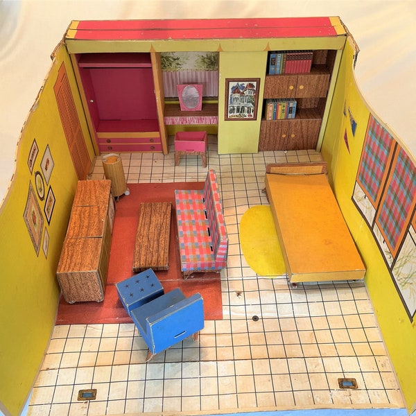 Vintage Original Barbie Dream House, 1962