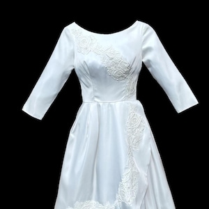Vintage 1965 Wedding Dress – Mid Century Elegance
