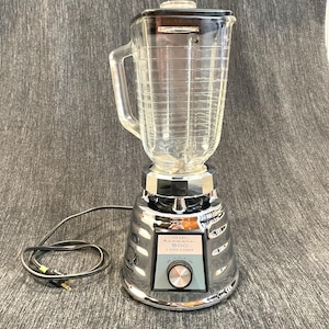 Vintage 1960s Sears Kenmore 500 3-speed chrome beehive blender - WORKS