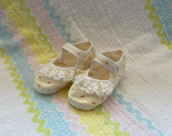Vintage Yellow Mary Jane Baby Booties