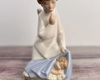 Lladro Angel Protecting a kid Guardian Angel Baby Figurine 4635