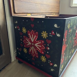 Large Vintage Hungarian Hand-Painted Folk Blanket Box / Toy Storage Chest image 10